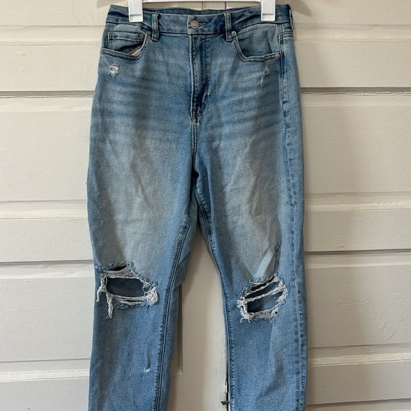 American Eagle High Waisted Mom Jeans - Distressed, Curvy - Picture 1 of 9